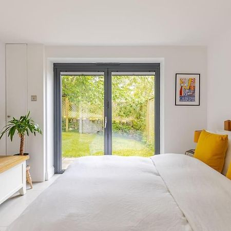 Cosy Cotswolds Retreat Near Bath & Castle Combe Daire Chippenham  Dış mekan fotoğraf