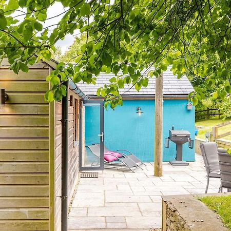 Cosy Cotswolds Retreat Near Bath & Castle Combe Daire Chippenham  Dış mekan fotoğraf
